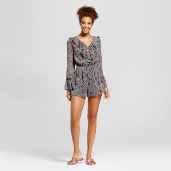 Xhilaration Juniors Lace Up Long Sleeve Romper NEW - Picture 1 of 8